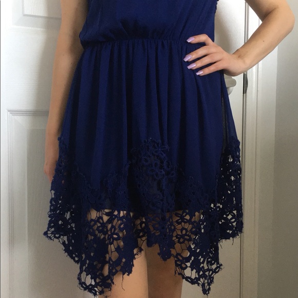 Blue chiffon dress - Picture 3 of 3